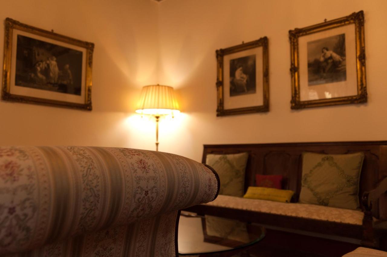 Bed and Breakfast Palazzo Benucci San Gimignano Exterior foto